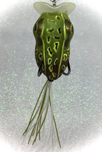 Load image into Gallery viewer, 2.2” Green Topwater Frog Popper